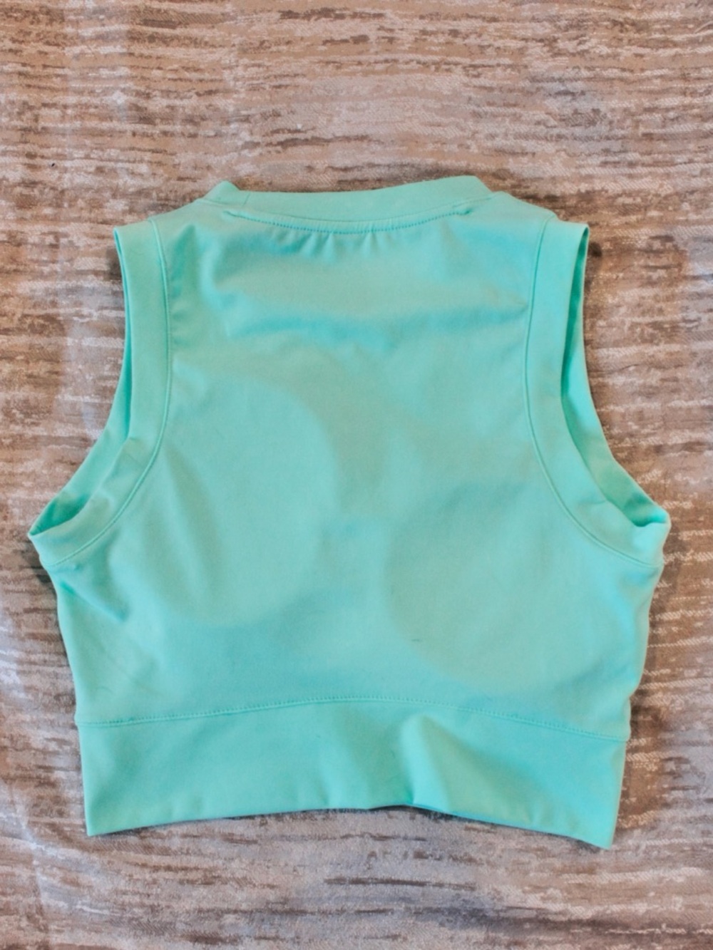 Mono B Mint Green Cropped Workout Tank Size Medium - Picture 3 of 5